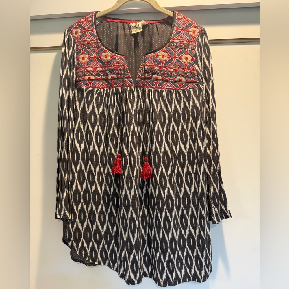 Anthropologie Boho Embroidered Black & White Long-Sleeve Tunic with Red Tassels